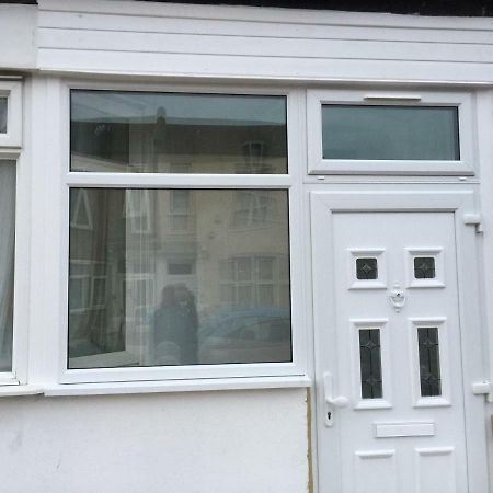 Abbey Wood Station Five Bedroom Self Contained House Dış mekan fotoğraf