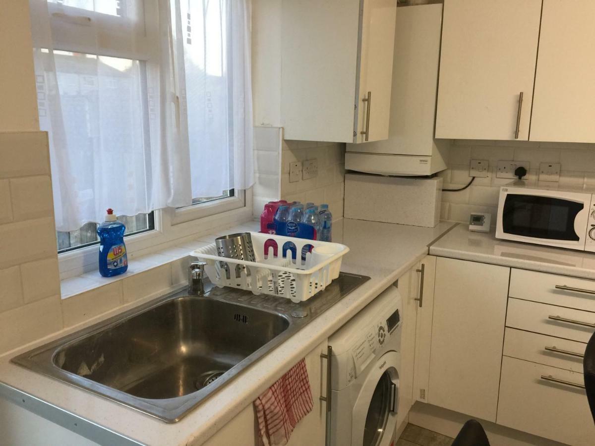 Abbey Wood Station Five Bedroom Self Contained House Dış mekan fotoğraf