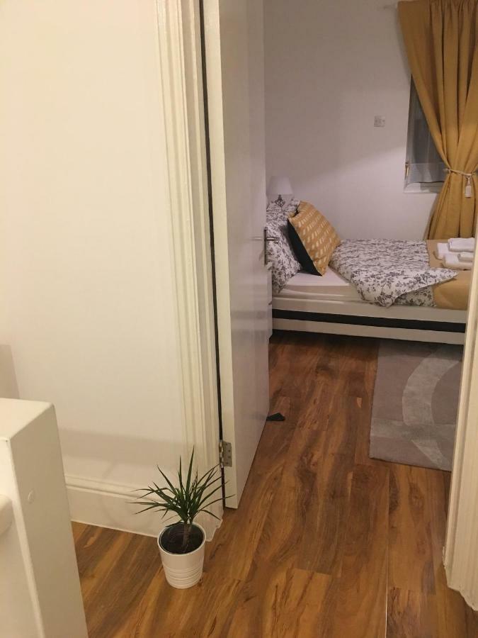 Abbey Wood Station Five Bedroom Self Contained House Dış mekan fotoğraf